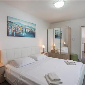 Luxury 6 Bedroom Seafront Villa with pool and Separate Apartment along Secluded Beach near Hvar Town, Sleeps 10-12